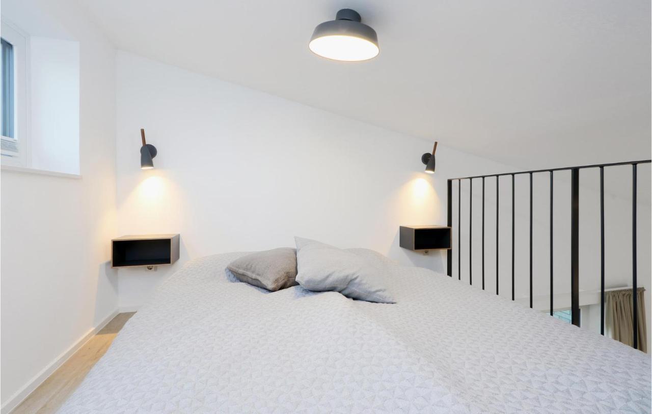 Lovely Home In Lembruch-Duemmer See With Wifi ภายนอก รูปภาพ