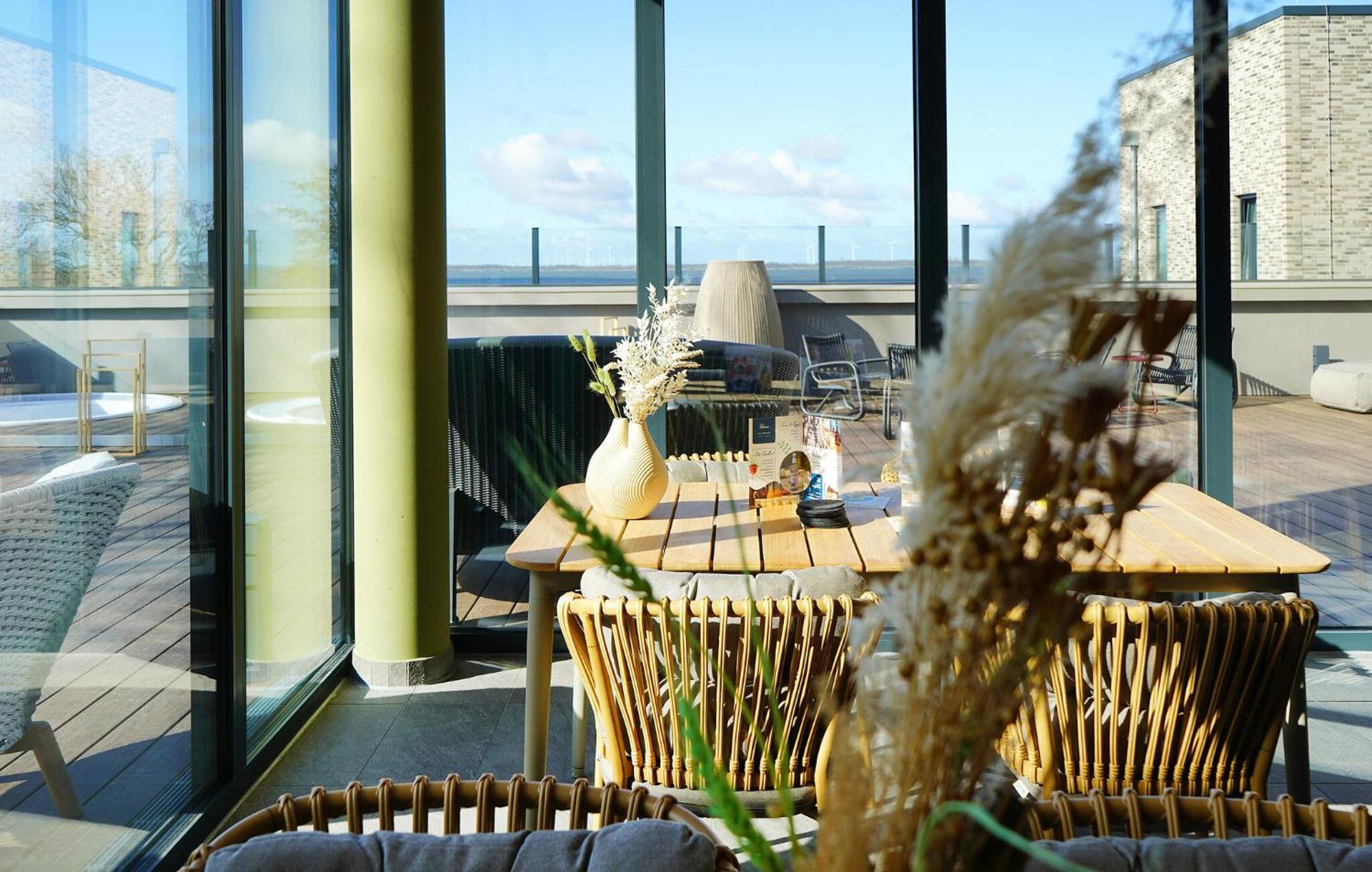 Lovely Home In Lembruch-Duemmer See With Wifi ภายนอก รูปภาพ